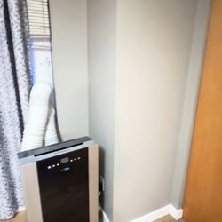 14000 BTU  Air conditioning unit 