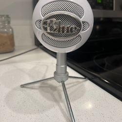Blue Snowball Ice Microphone
