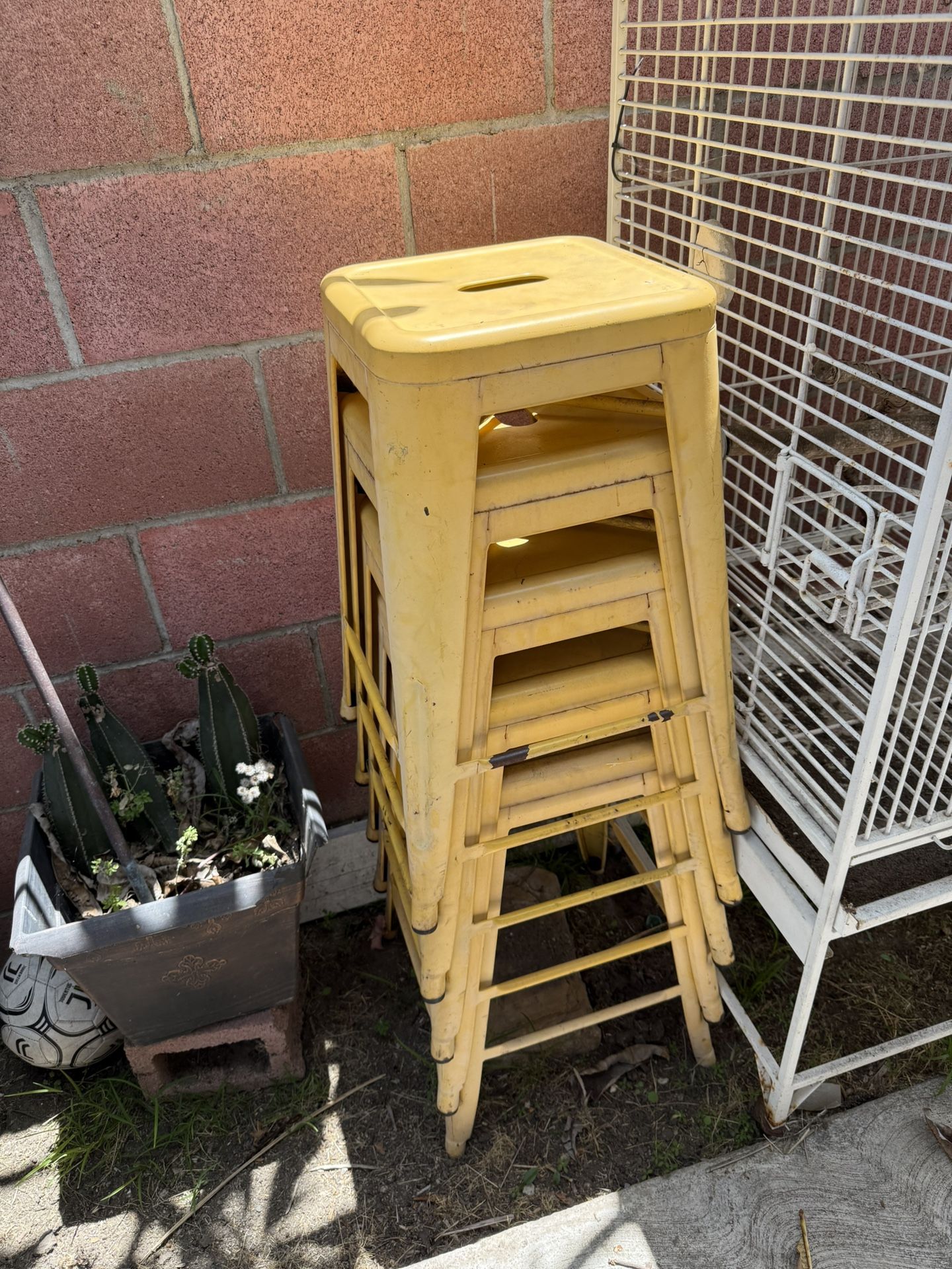6 Metal Stools