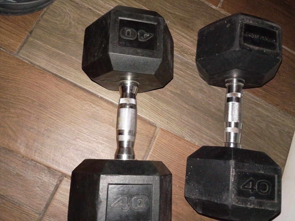 40 Lbs Dumbbells Set
