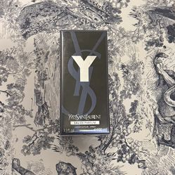 Yves Saint Lauren