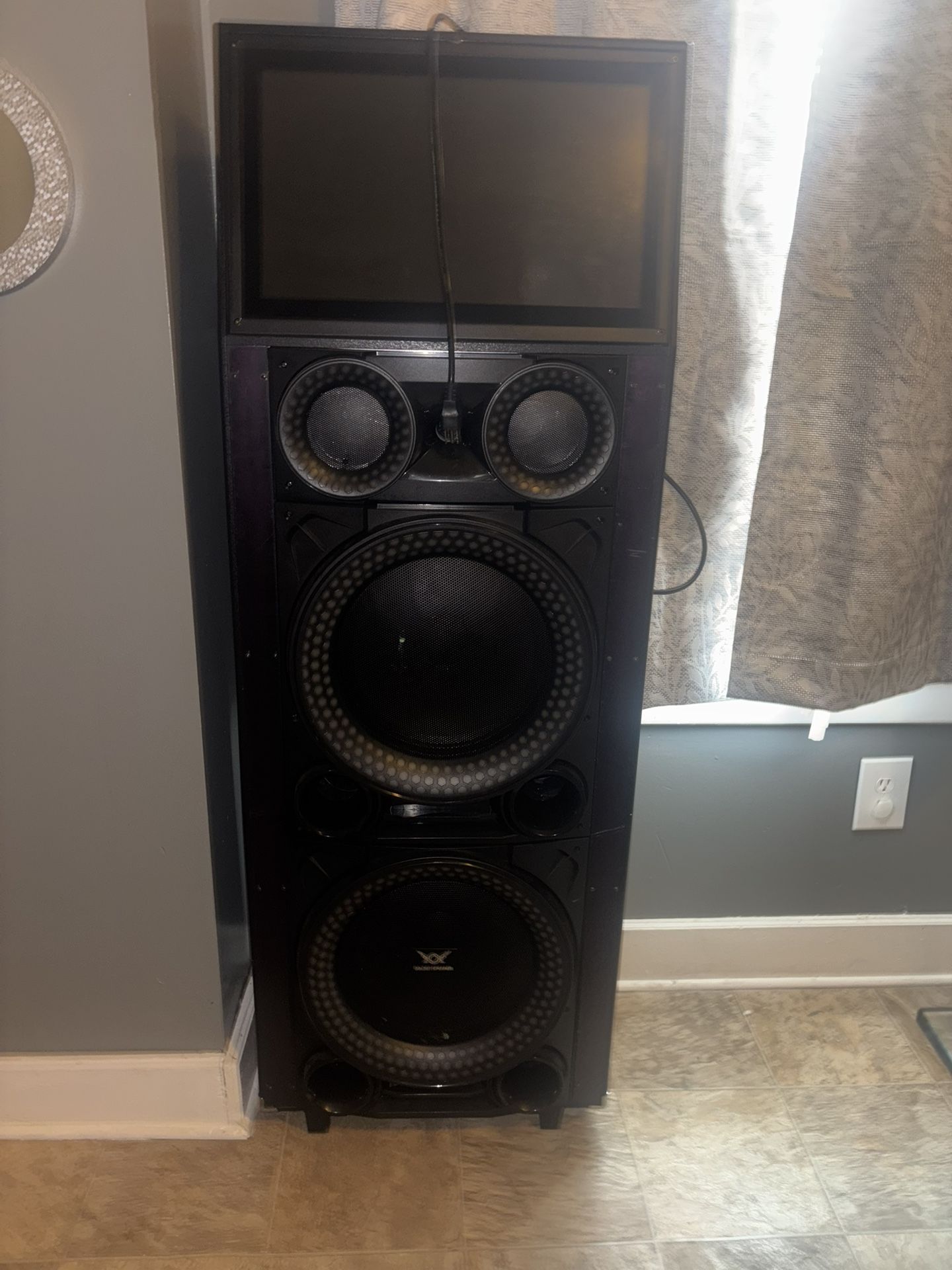 Touch Screen Speaker