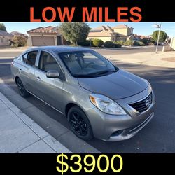 2014 NISSAN versa Sv 