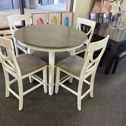 Dining Table 4 Chairs 