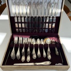 1847 Rogers Bros Old Colony Silver Plate Flatware