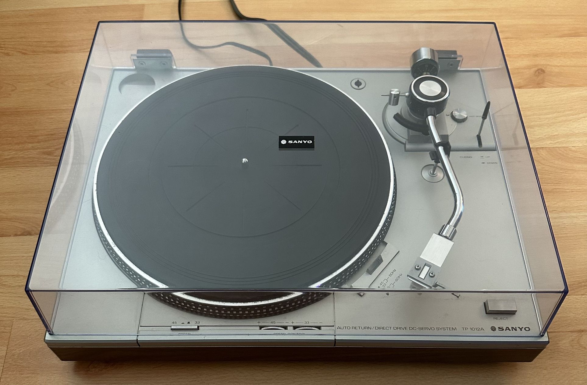 Vintage Sanyo Model TP-1012A Direct Drive Turntable Serviced AT3600L