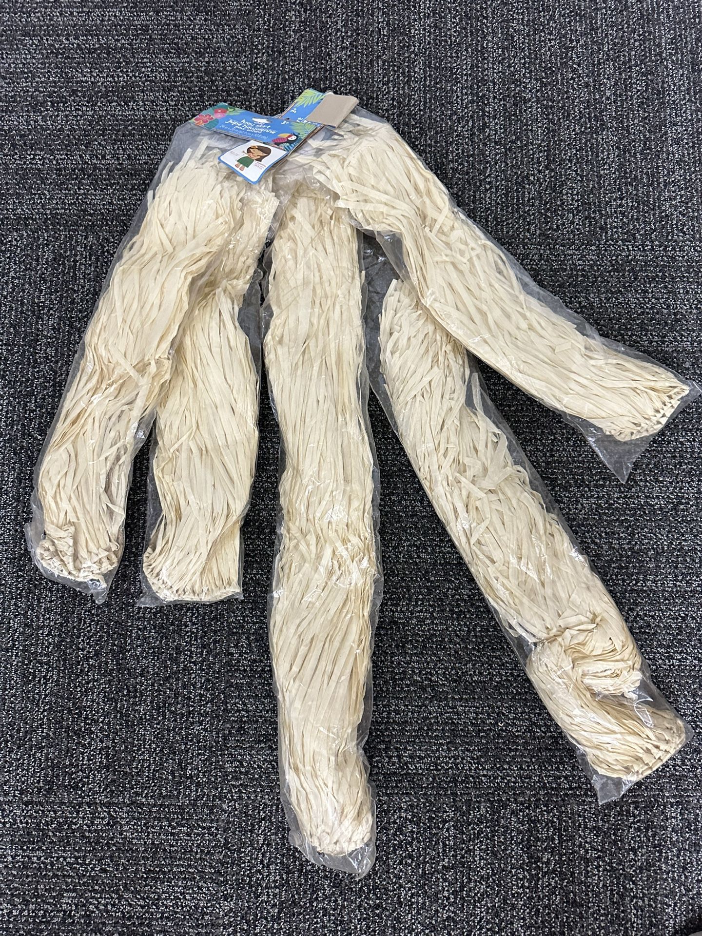 Lot Of Hawaiian Hula Grass Skirt Paper Luau Party Supplies