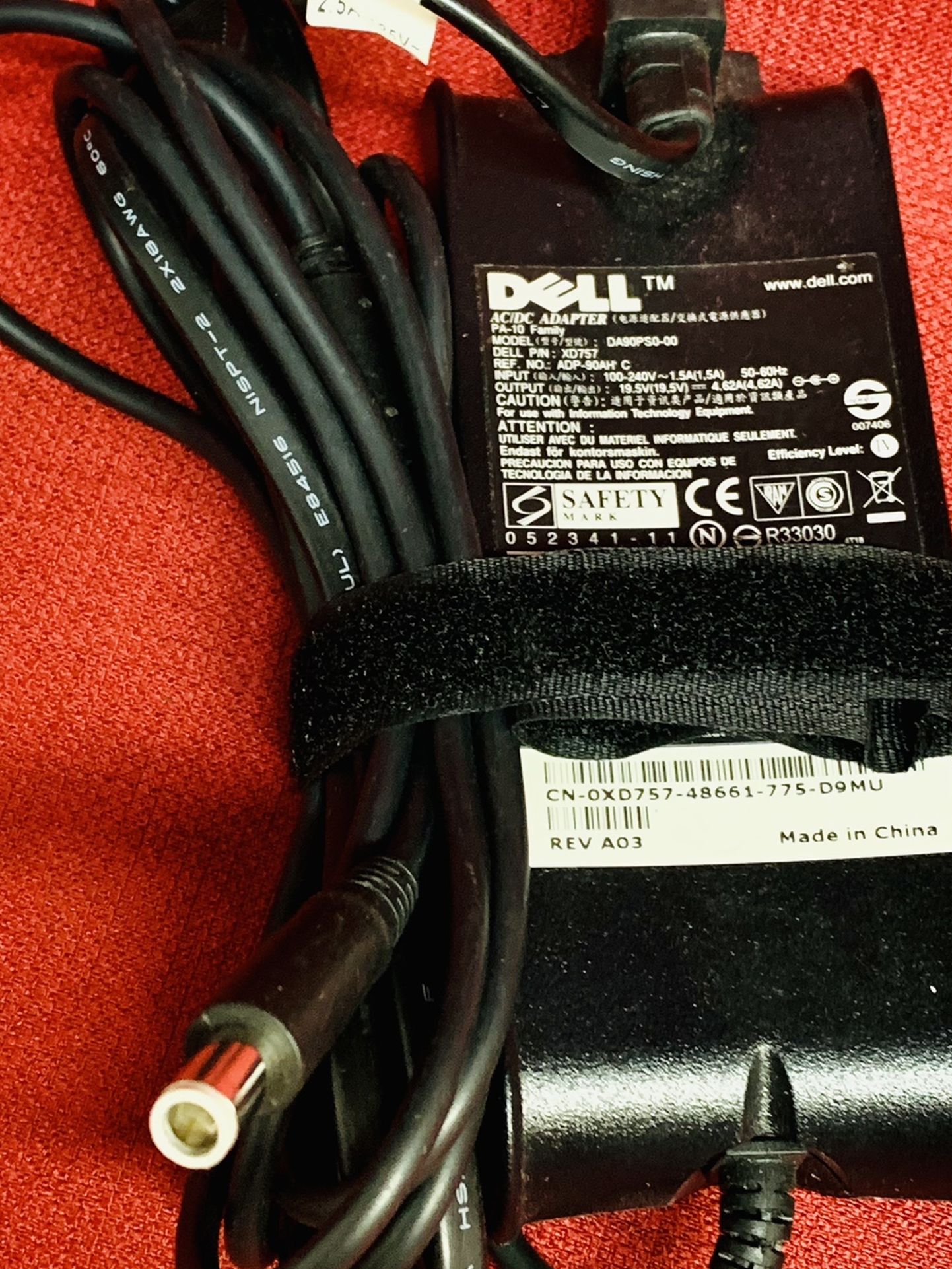 Genuine Dell Replacement Laptop Power Adapter 0XD757 DA90PS0-00