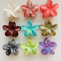 HAIR CLIPS TROPICAL FLOWER 5$ Each 