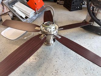 Ceiling Fan with Light