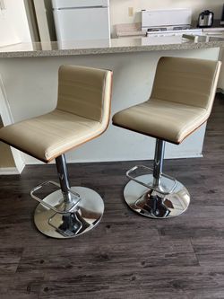 Set of Two Cream Cushion, Wood Back Barstools