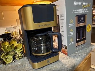 Westbend Timeless 12 cup programmable iced and hot coffeemaker