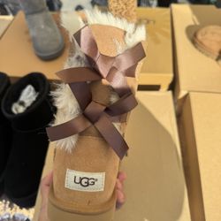 Uggs Size 6 Women 