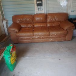 Free Couch 