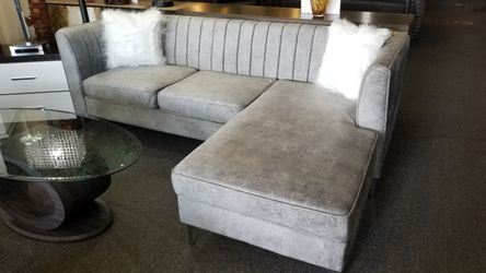Band new 102" x 70" light gray soft velvet reversible sectional