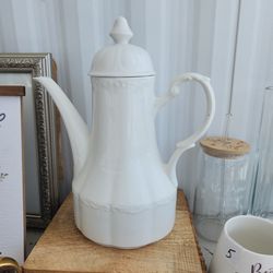 White ENGLISH  tea pot