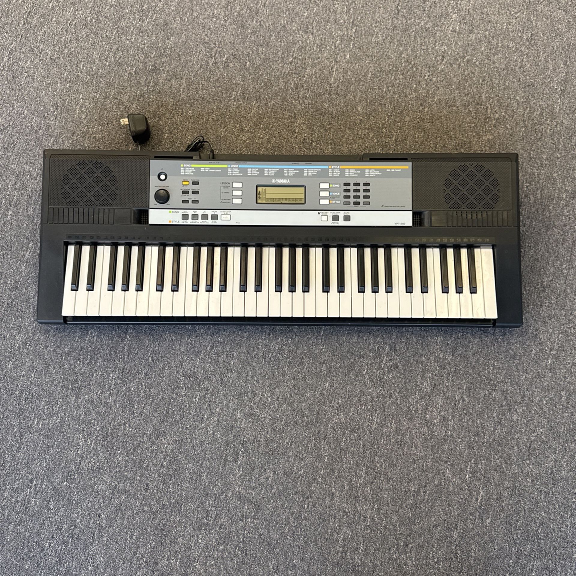 Yamaha YPT-240 Electric keyboard Piano