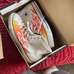 Brand New Flame Converse Size 9.5 Mens 