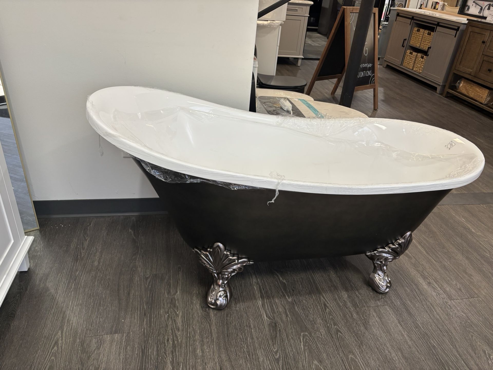 Bath Tub