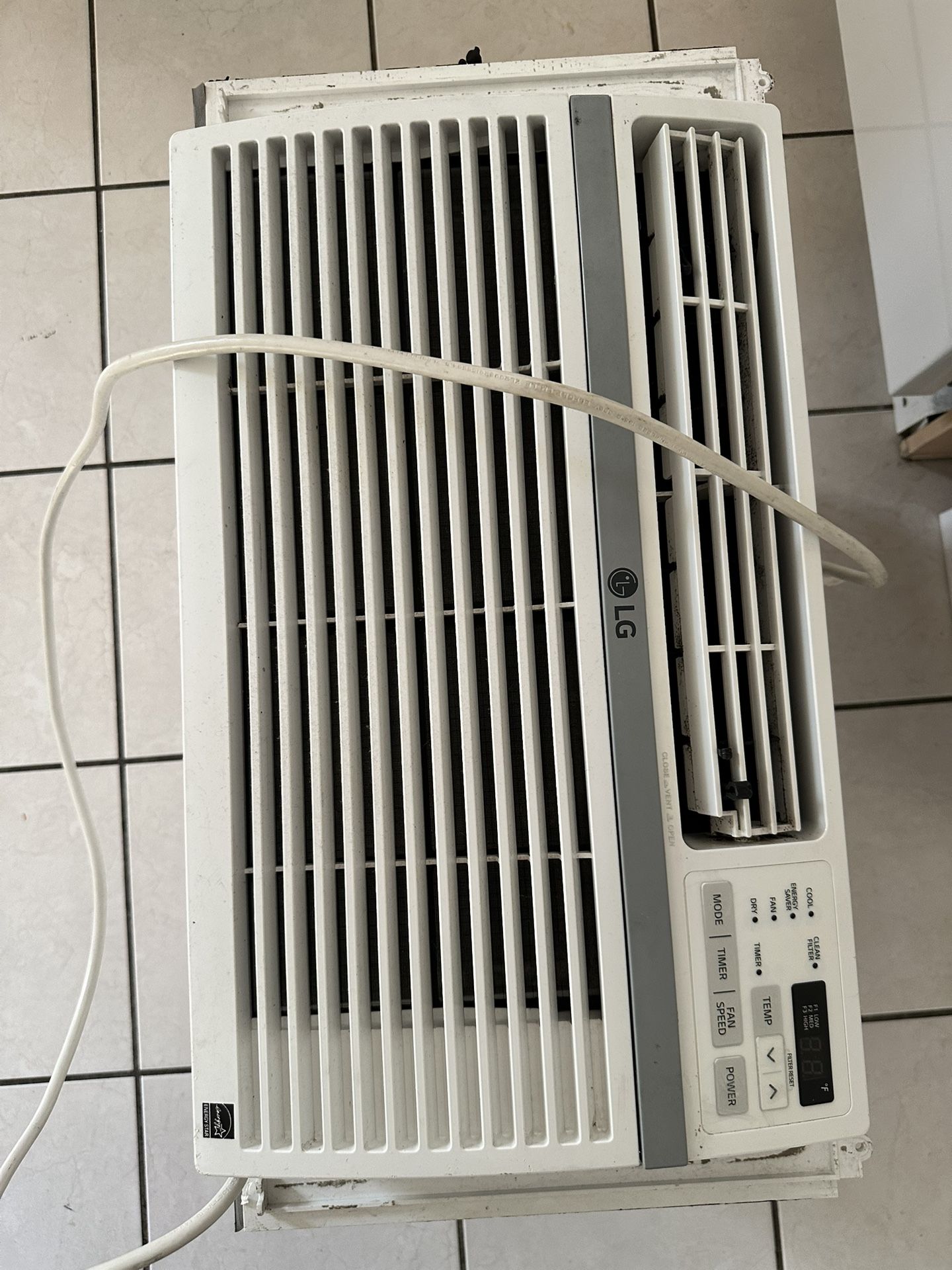 LG 8,000 BTU AC