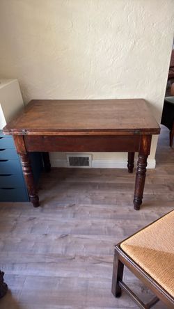 Antique extending table $200