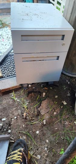 File Cabinet (No Key)