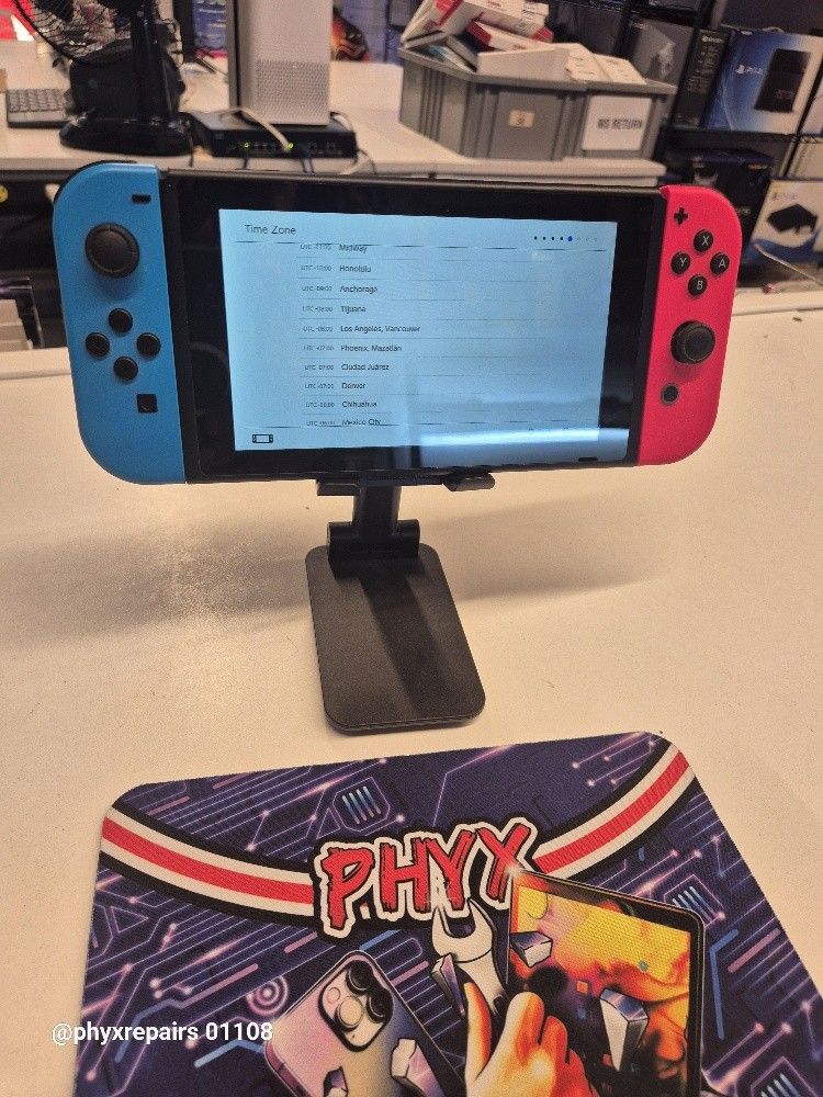 Nintendo Switch Console XKW(contact info removed)8780 $160
