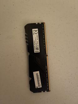HyperX® 8 GB DDR4-3200 XMP RGB SDRAM