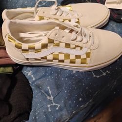 Creme And Gold Checkered Women's 8.5 Vans Sneakers New Without Box