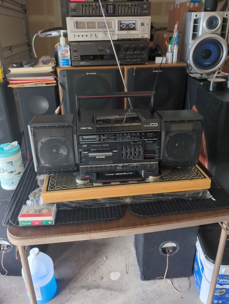 JVC. Boom box.