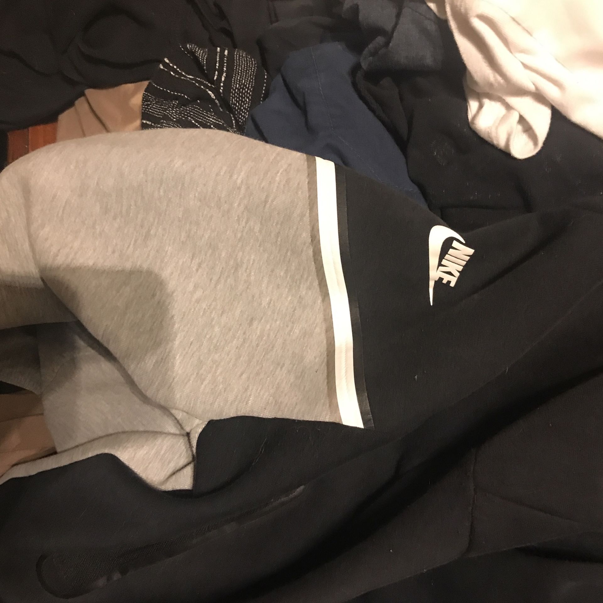 Nike Tech Fleece (Gray,Black,White