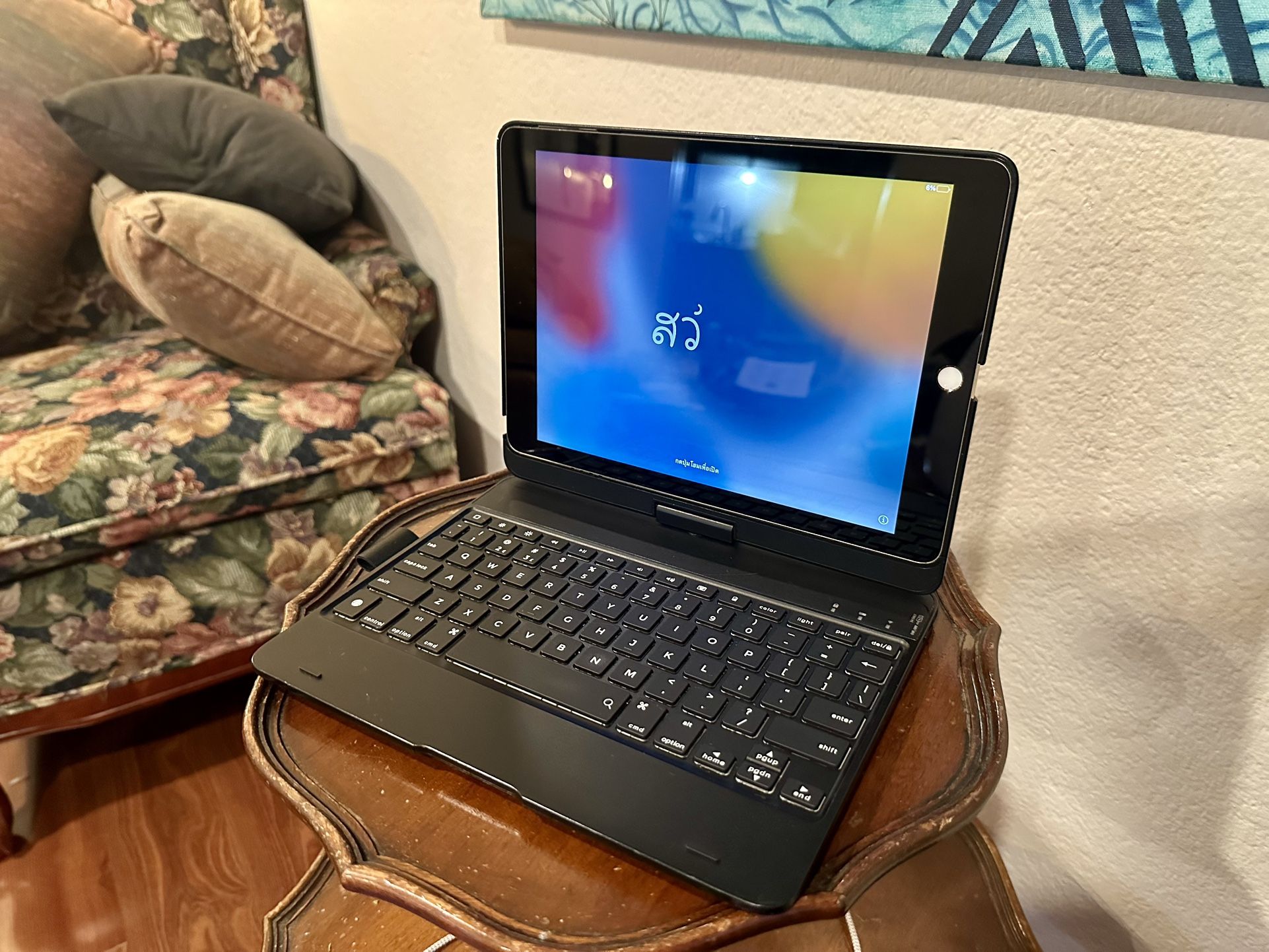 iPad Air 2 (64GB) w/Keyboard Case – Works, Battery Weak – $80 OBO