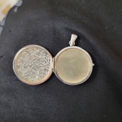 925 Silver Pendent $50