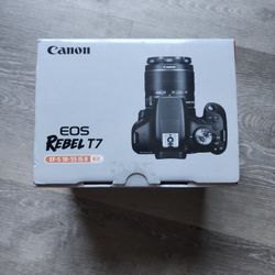 Canon EOS Rebel T7