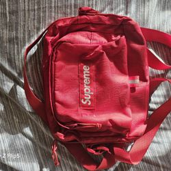 Supreme Shoulder Bag 