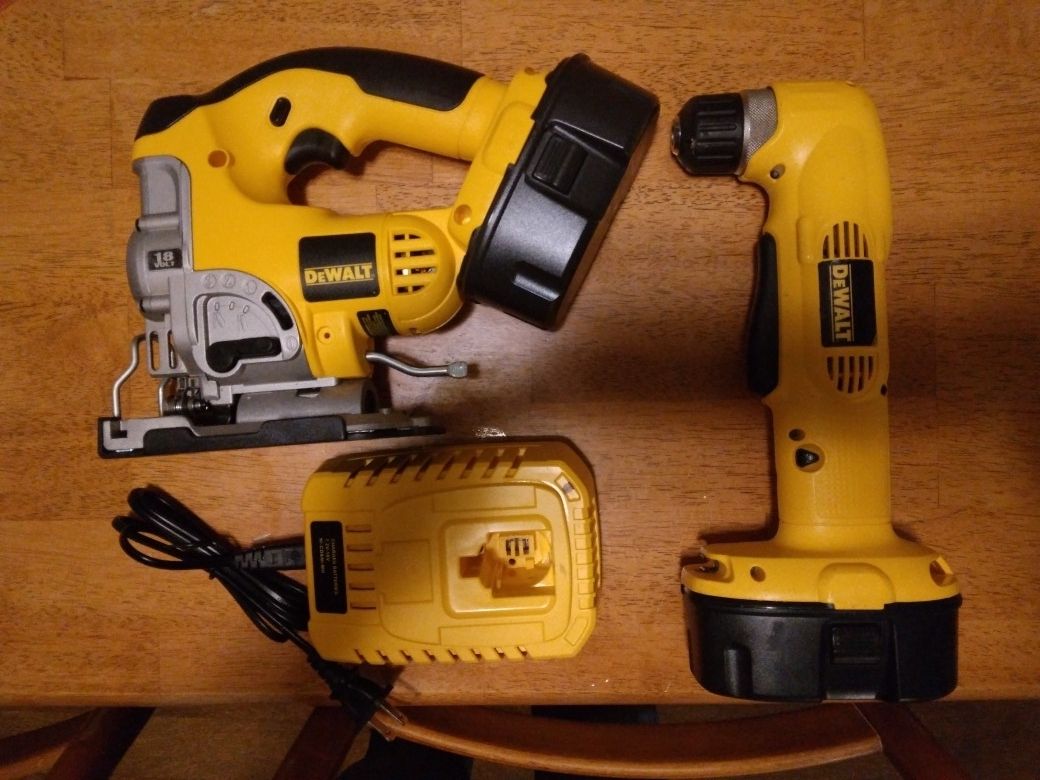 DeWalt 18 Volt 2 Tool Combo Kit With Jigsaw Right Angle Drill Batteries And Charger