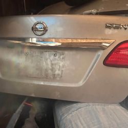 Nissan Sentra 2013-2019 trunk
