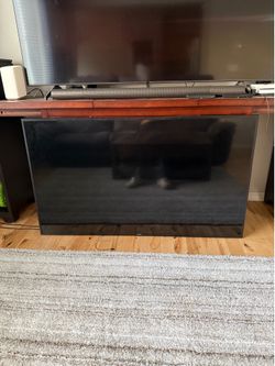 Samsung 65” 4K UHD Smart TV – UN65JU639DF – Excellent Condition