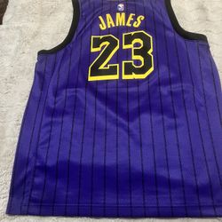 LeBron Jersey 