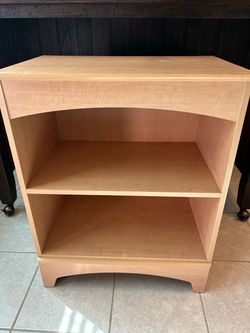 Nightstand/Bookshelf