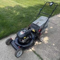 Craftsman Self Propelled Lawn Mower with Bag