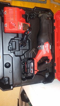 Sawzall Milwaukee Good Conditions 220