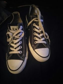 Women size 6 converse