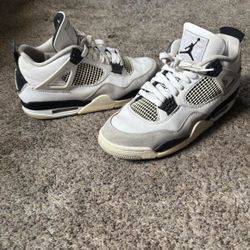 Jordan 4 Military Blacks
