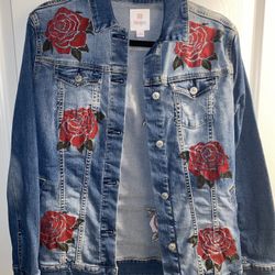 Red Rose Embroidered Denim Jacket Size Small (Size 6/8)