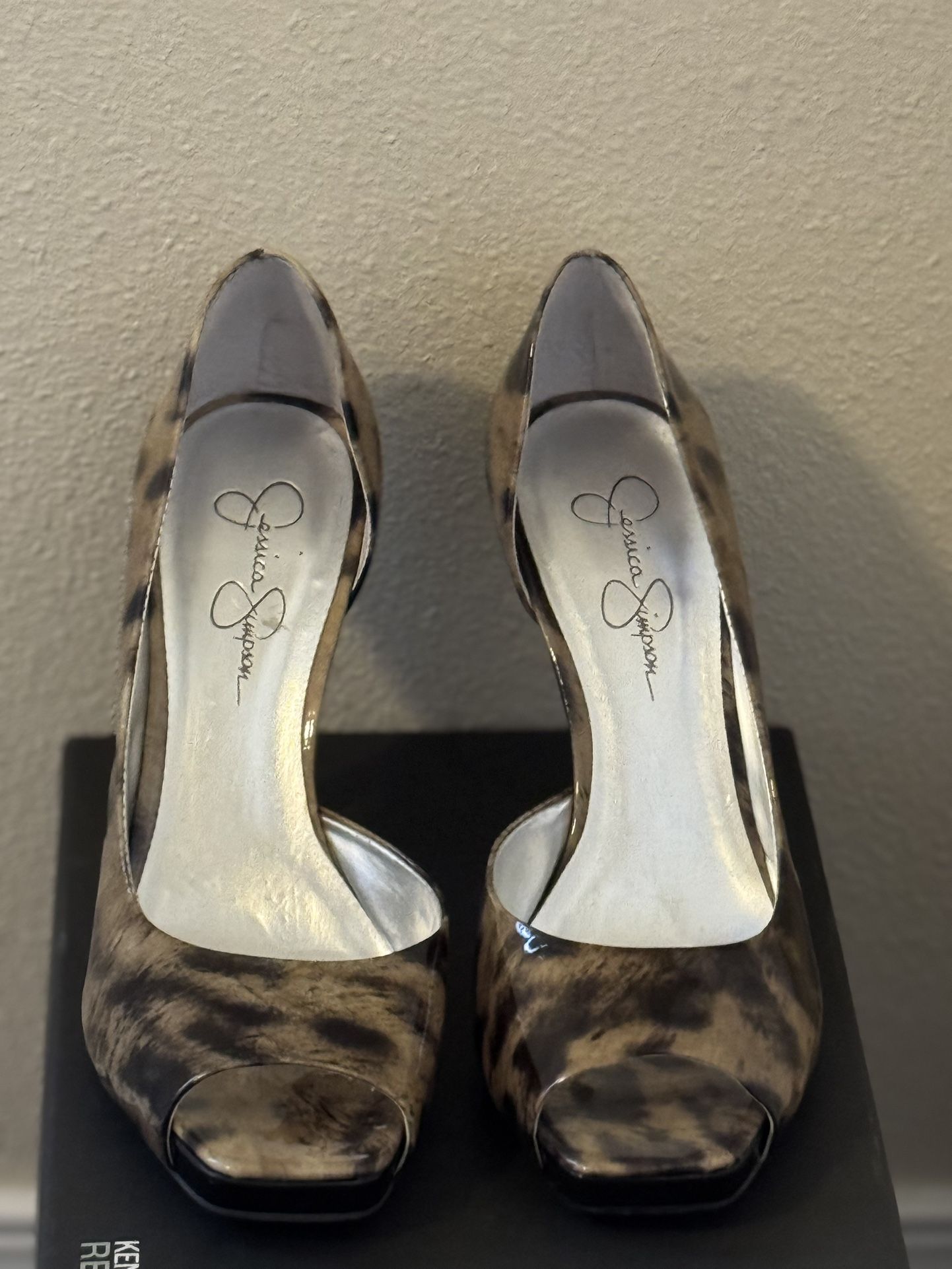 Designer Jessica Simpson Leopard Print High Heels•Patent Leather Pumps•Worn Once Mint Condition•Size 8.5•Original Box With Tags