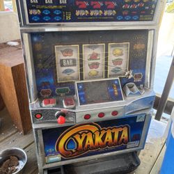 Small Slot Machine 
