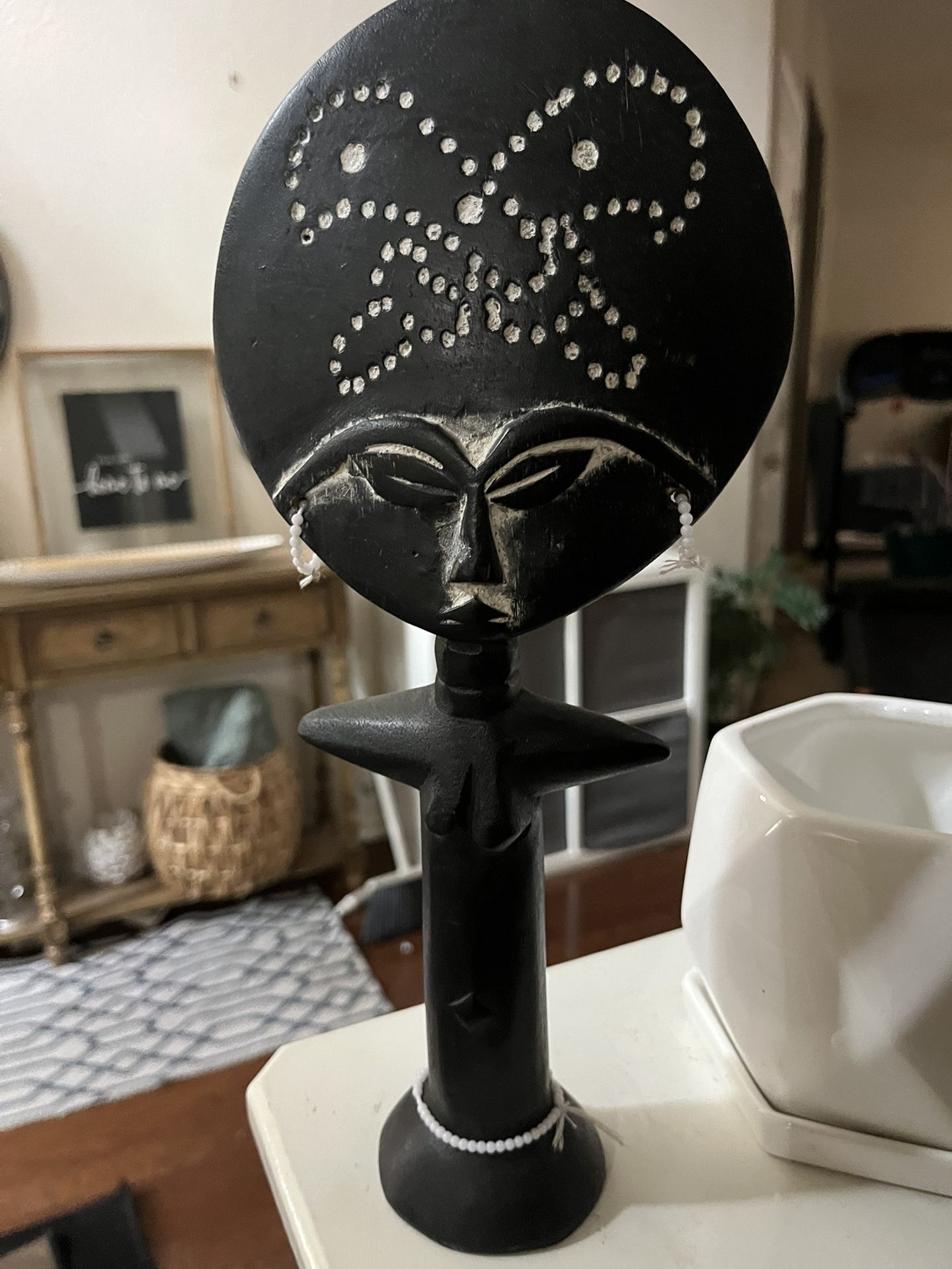 Dubai African wooden Statue