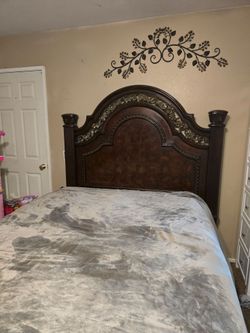 Queen Size Bed, with dresser, mattress included