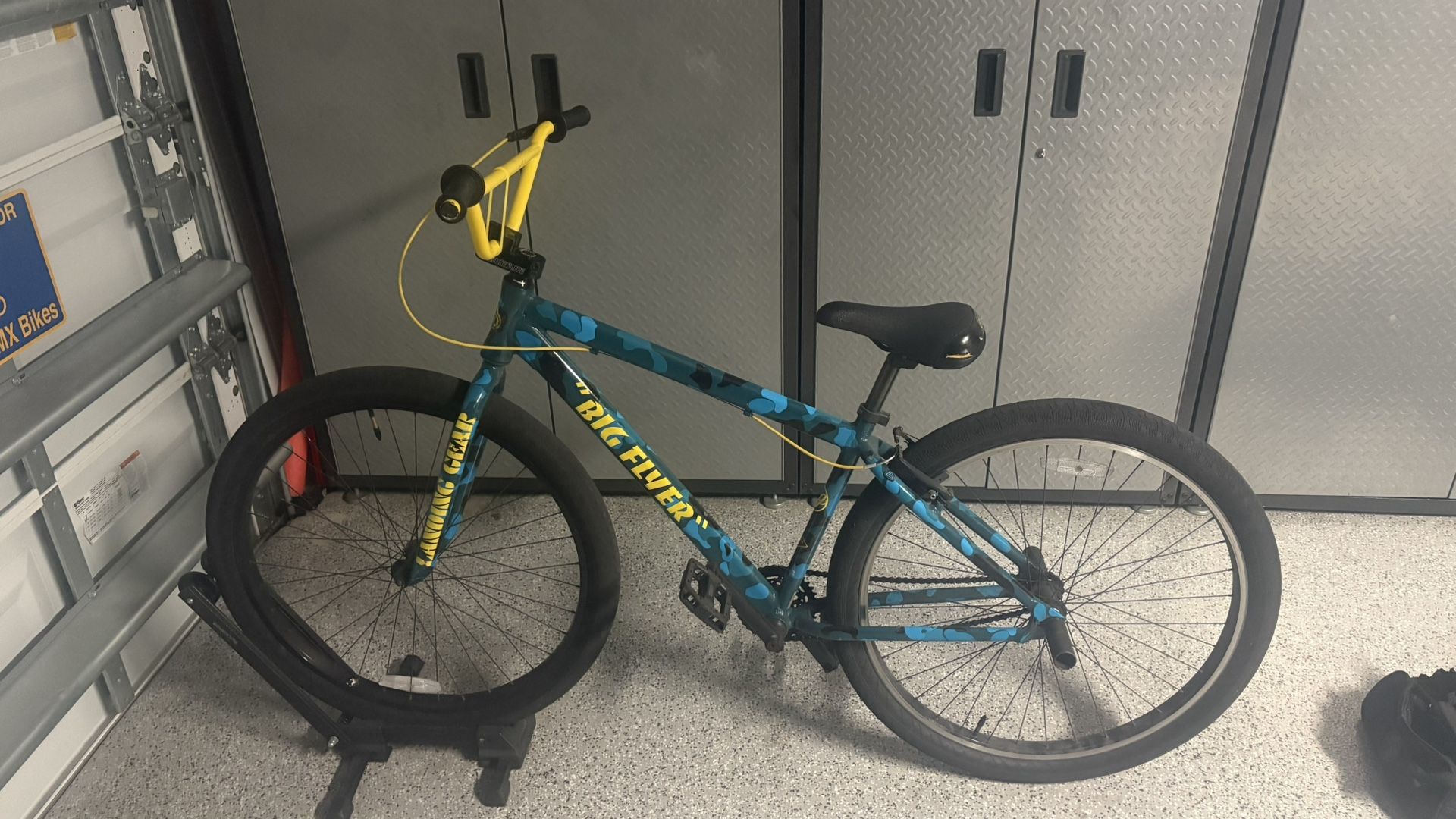 SE Bikes/City Grounds Big Green/Aqua Camo